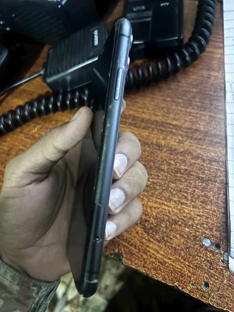 Apple iPhone 11 2