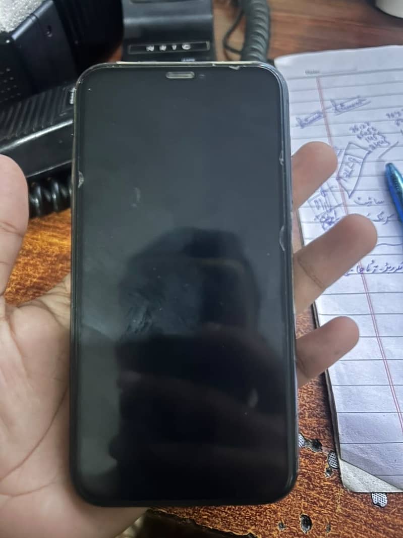 Apple iPhone 11 3