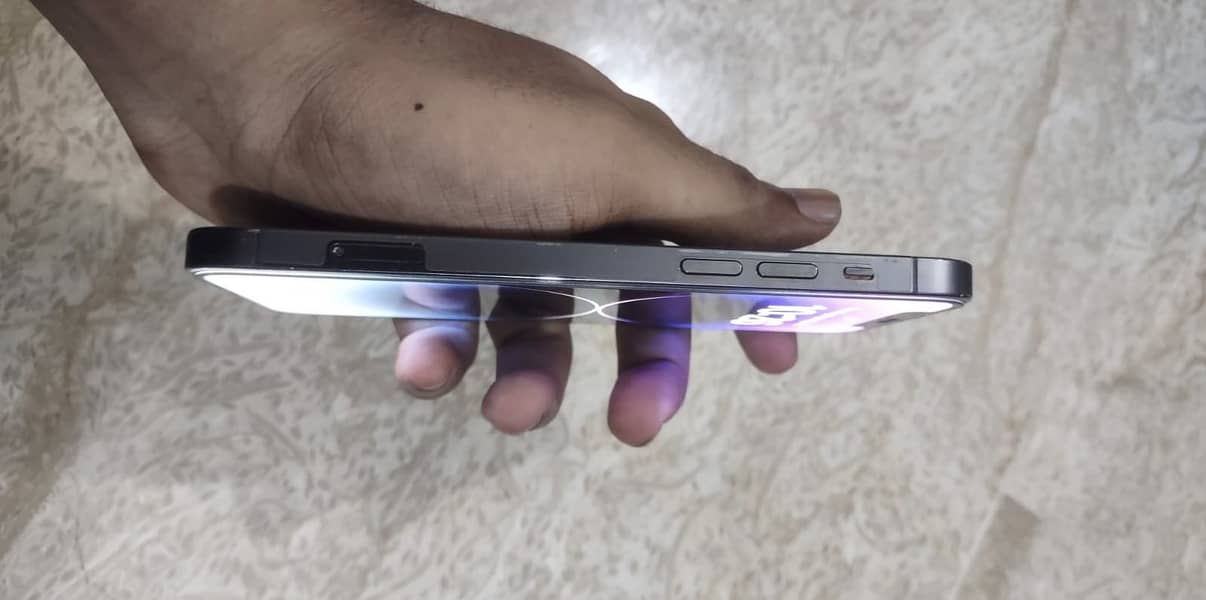 iPhone 12 Pro 6