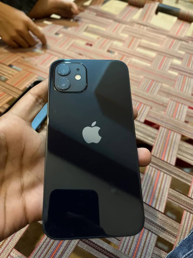 Apple iPhone 12 0