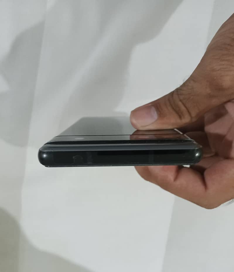 Google Pixel 6a 1