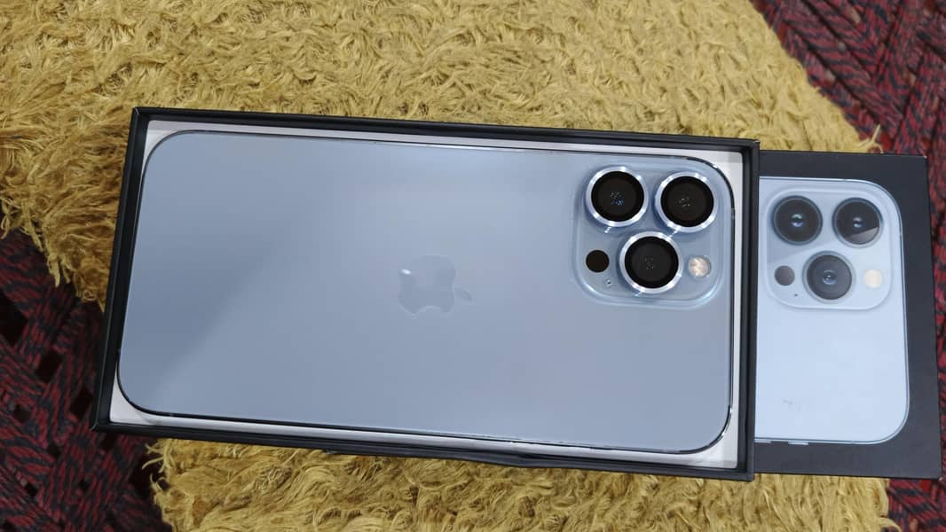 Apple iPhone 13 Pro Max 3