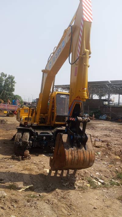 John Deere 595D Excavator 160