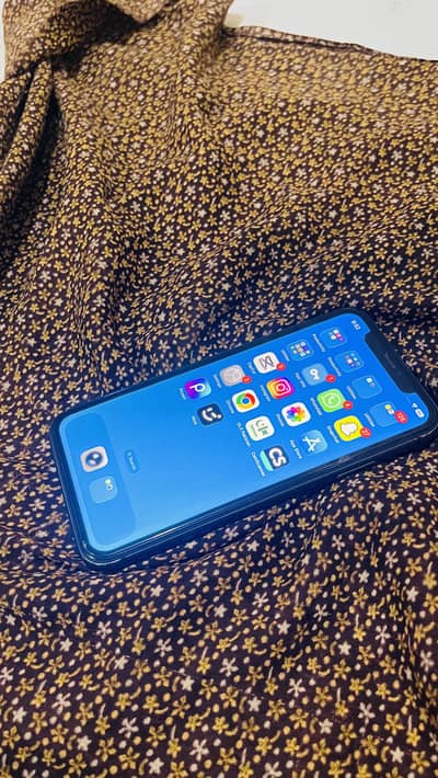 Apple iPhone 11