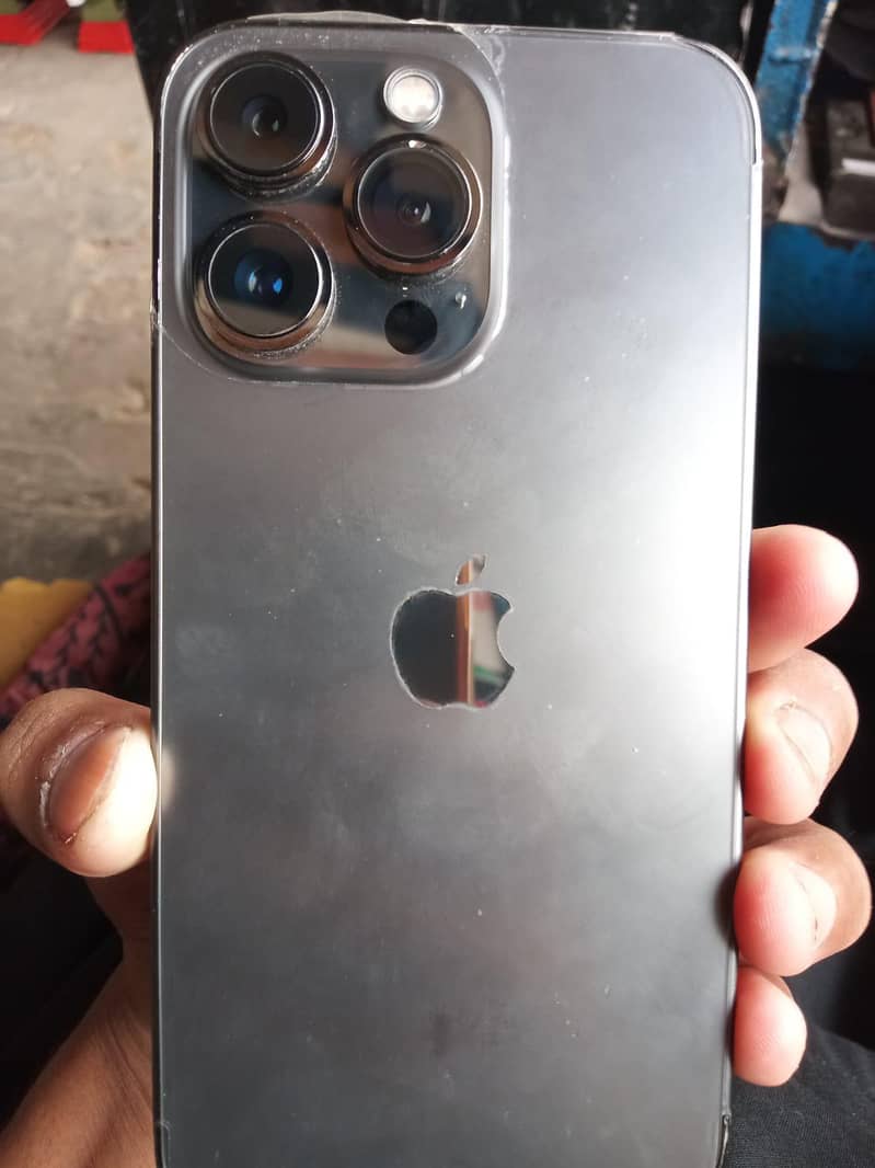 Apple iPhone 13 Pro 3