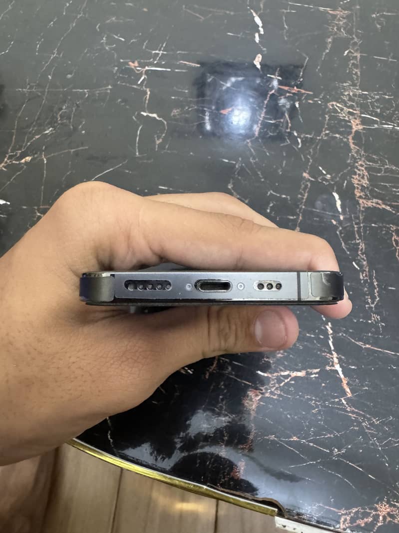 Apple iPhone 13 Pro 6