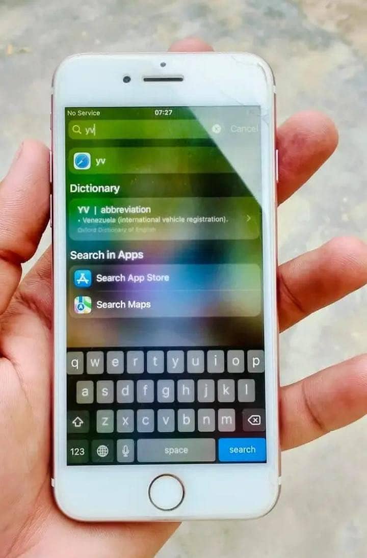 Apple iPhone 7 3