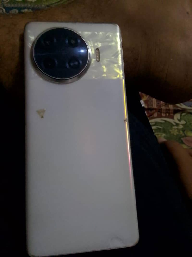 Tecno Spark 20 Pro Plus 0