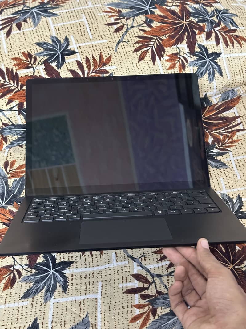 Microsoft surface 3 laptop 4