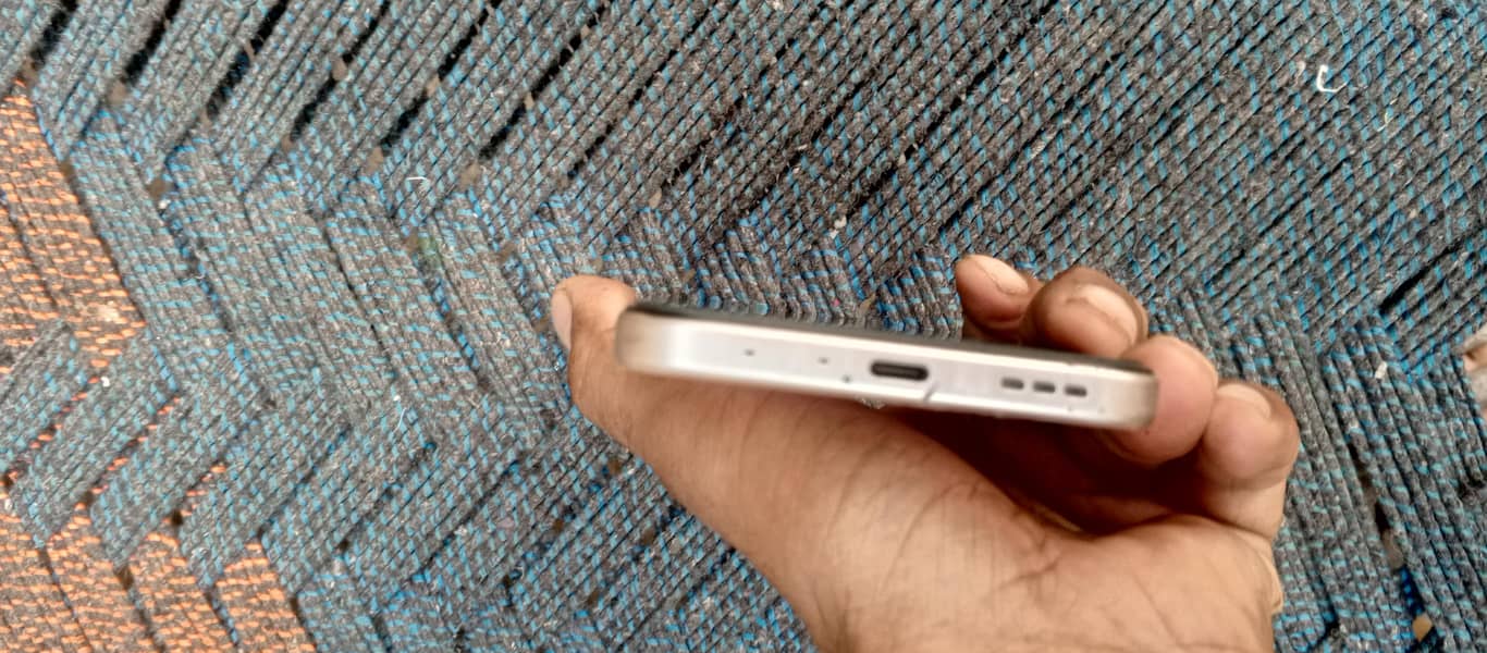 OPPO A6s 3