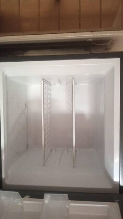 condition 10/10 . . only 2 months used. . everything is ok. .
