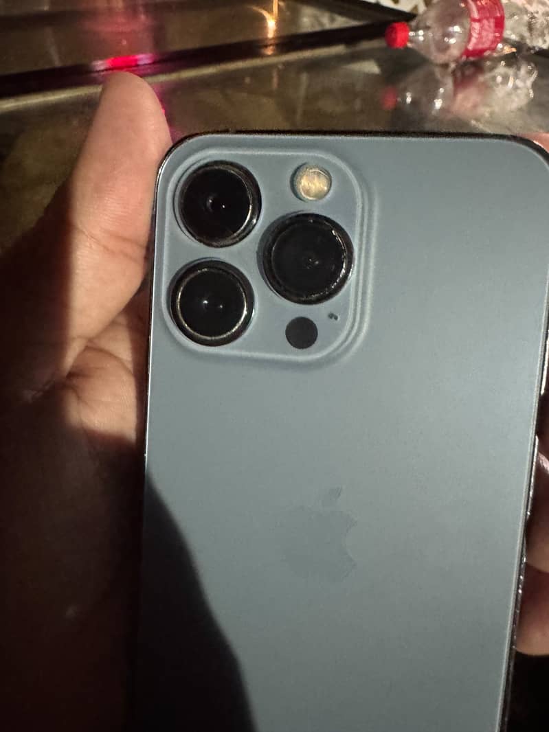 Apple iPhone 13 Pro 3