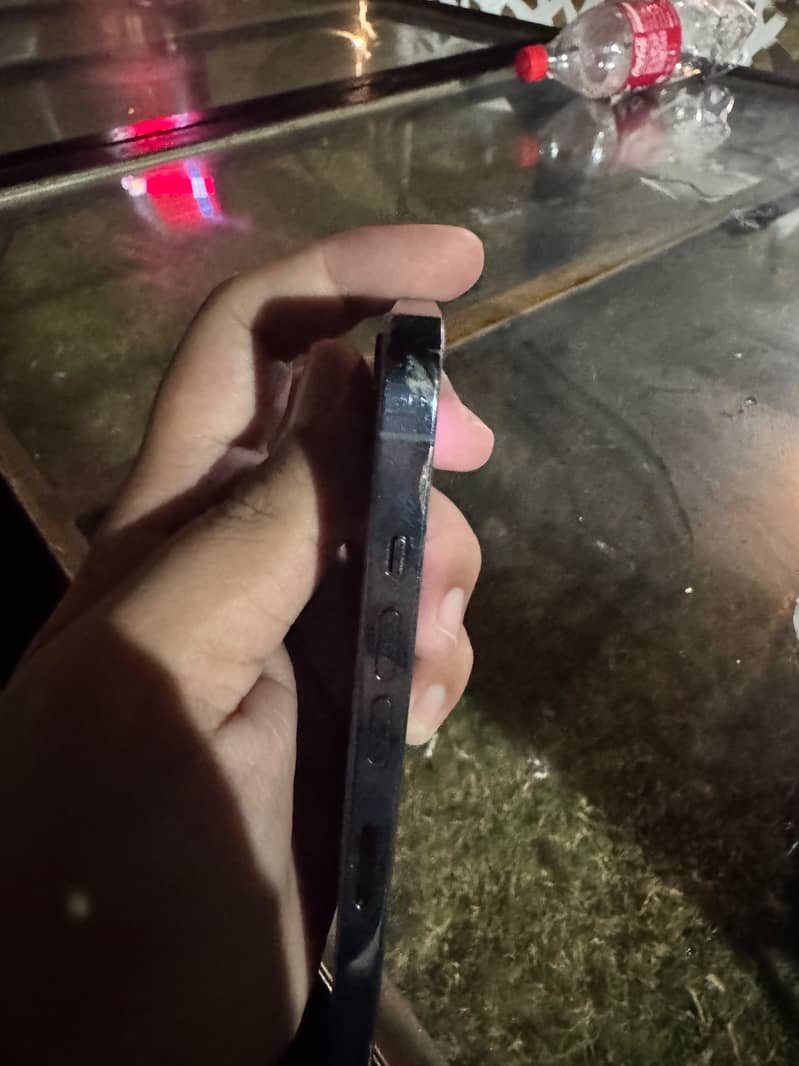Apple iPhone 13 Pro 4