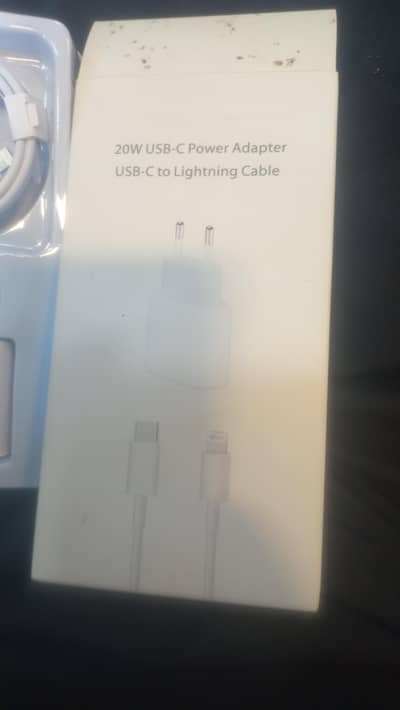 20W USB-C Power Adapter + USB-C to Lightning Cable