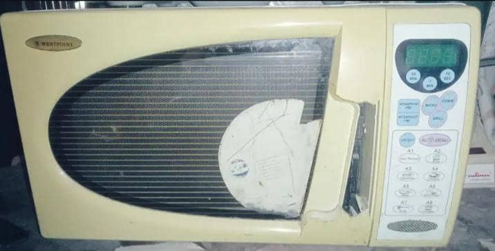 Microwave oven 0