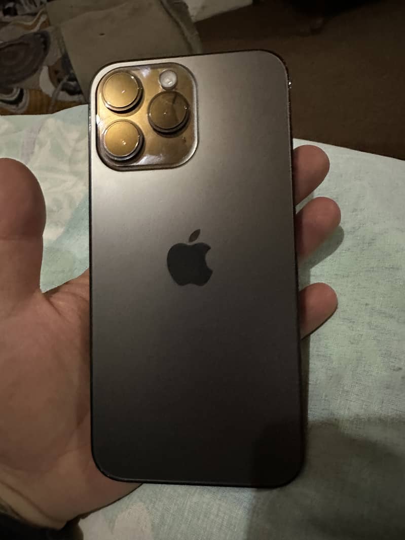 Apple iPhone 14 Pro Max 2