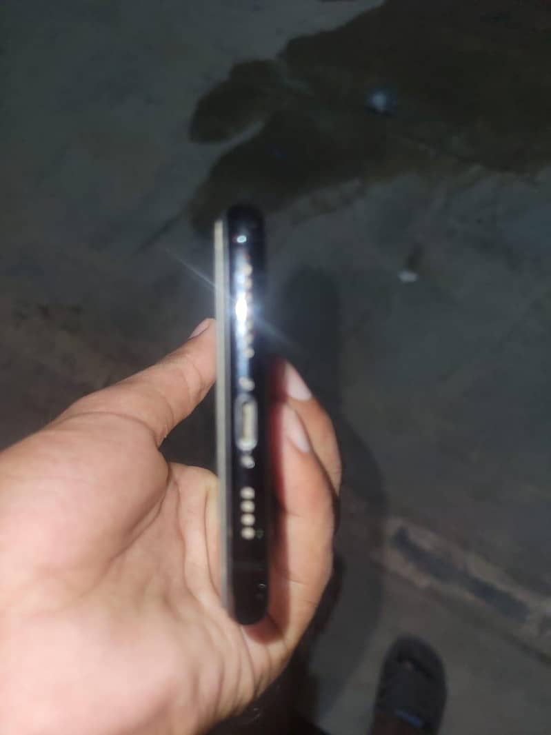 Apple iPhone 11 Pro Max 1
