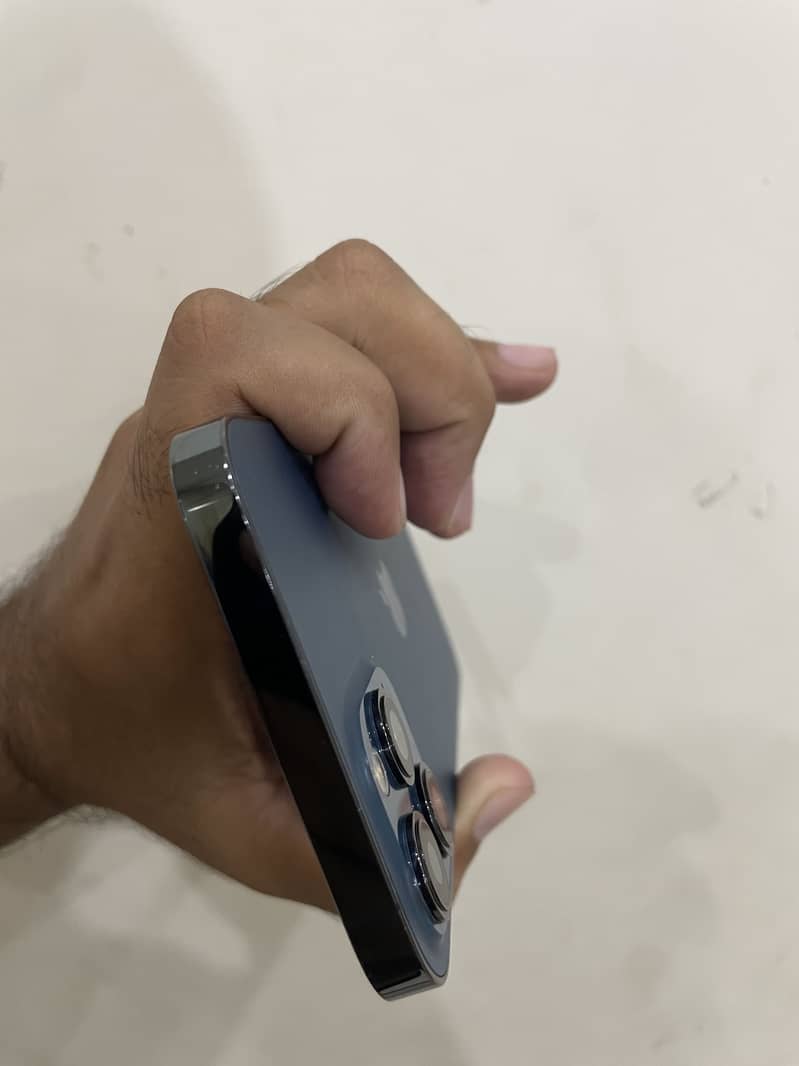 Apple iPhone 12 Pro Max 5