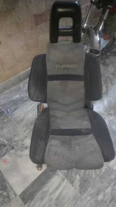 turbo sports seats in good condition