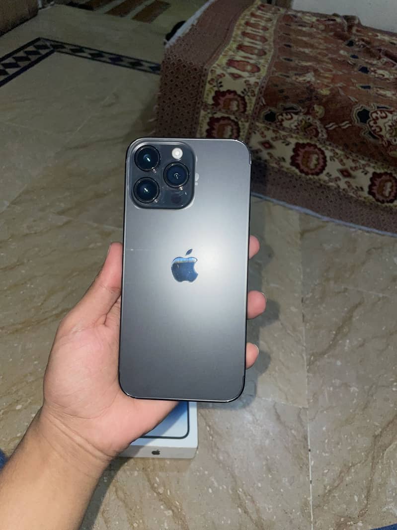 Apple iPhone 14 Pro Max 2