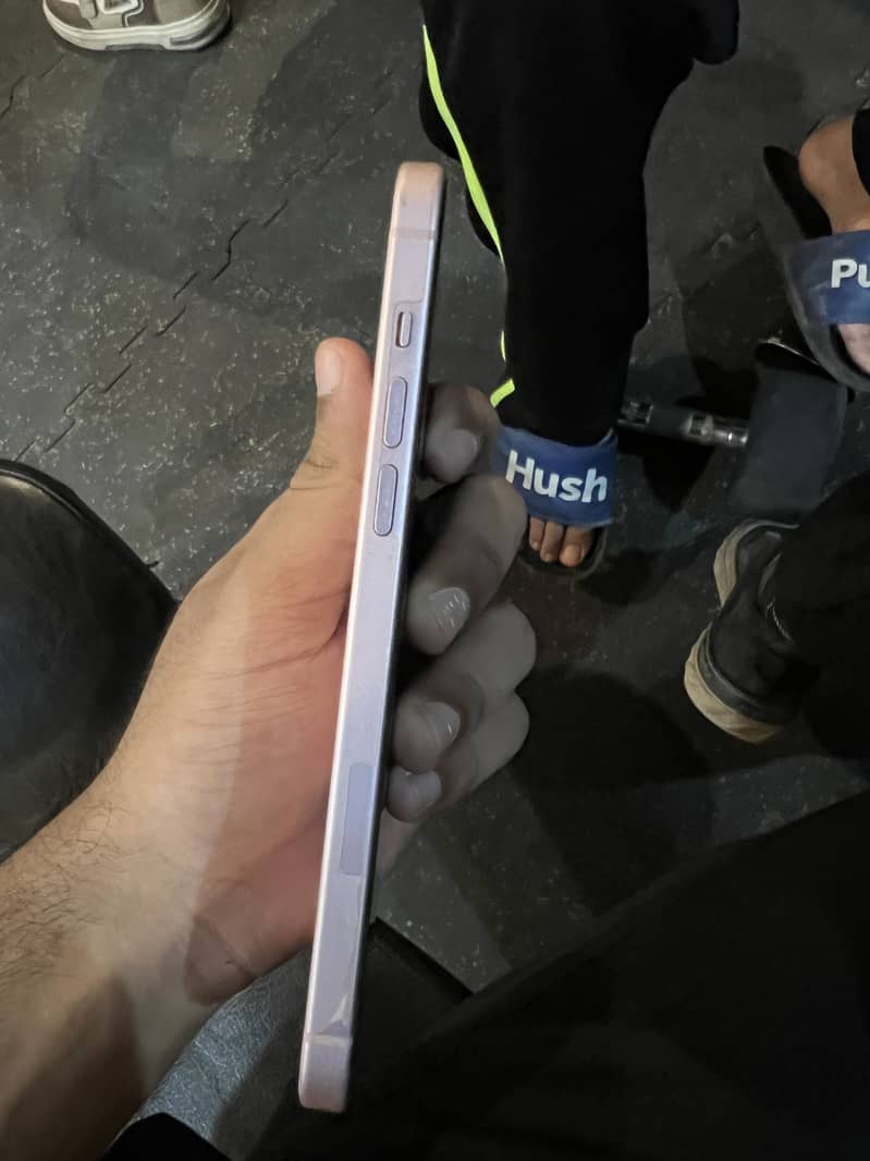 Apple iPhone 15 plus 1