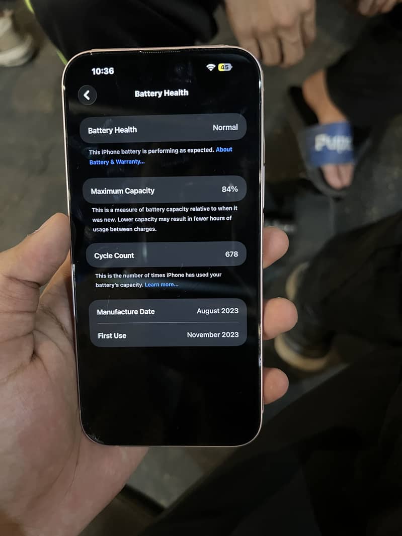 Apple iPhone 15 plus 4