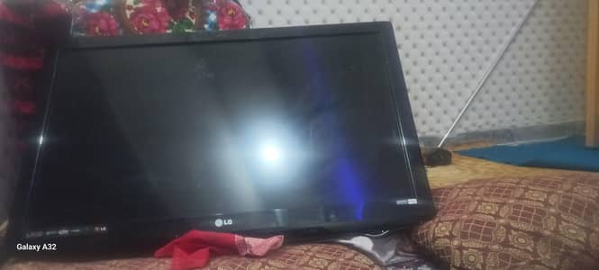 L. G led 42 inche