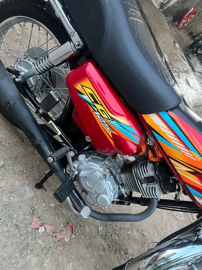 Honda 125 just like a brand new 03080119191