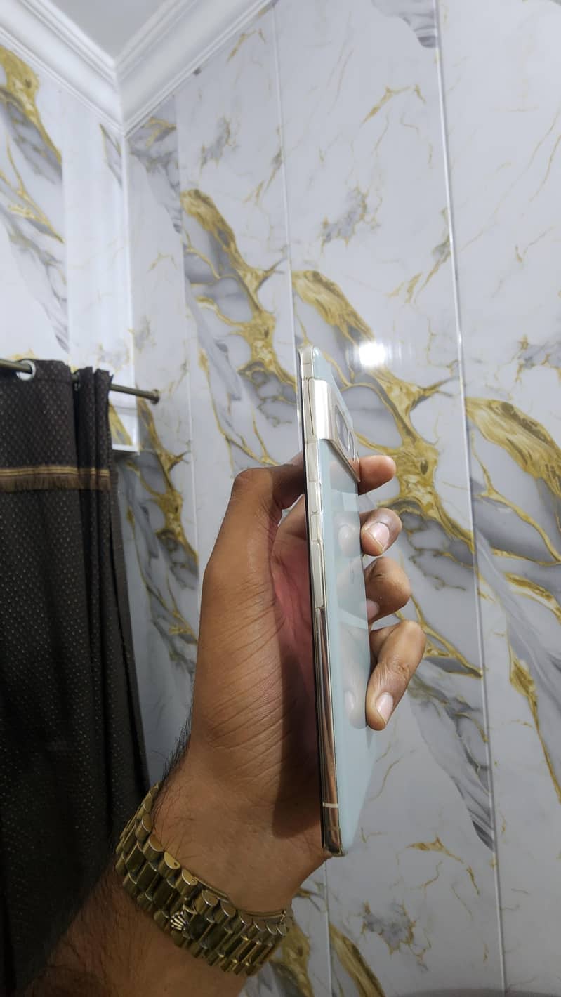 Google Pixel 7 Pro 2