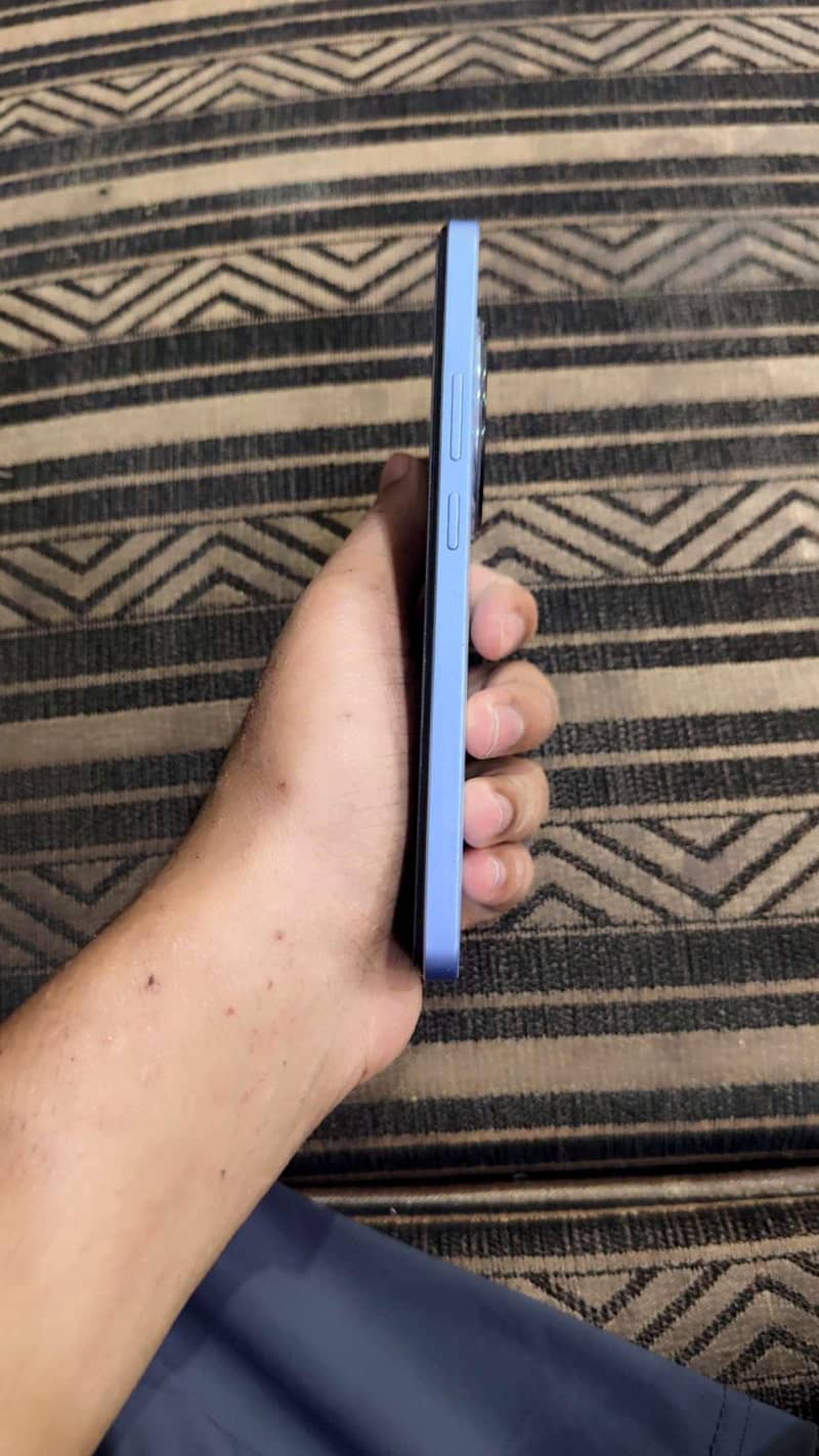 Realme 12 2