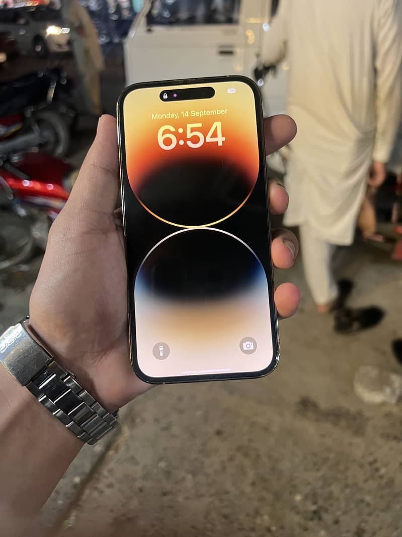 iPhone 14 Pro 2