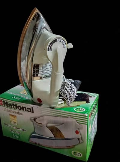 National Deluxe 555 Automatic Dry Iron Brand New Dabba pack