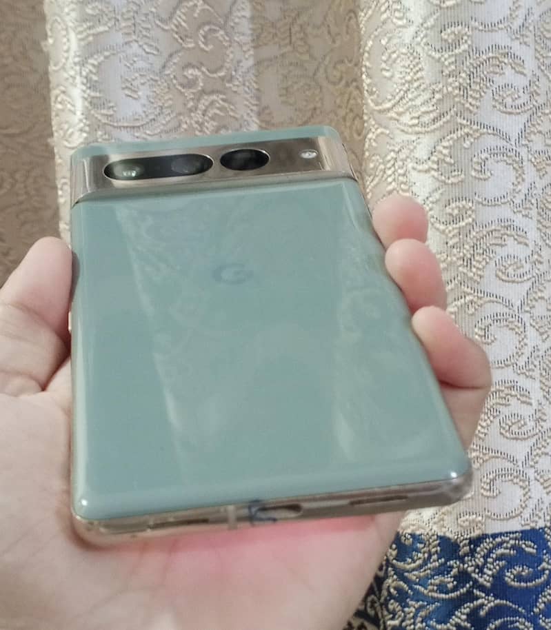 Google Pixel 7 Pro 4
