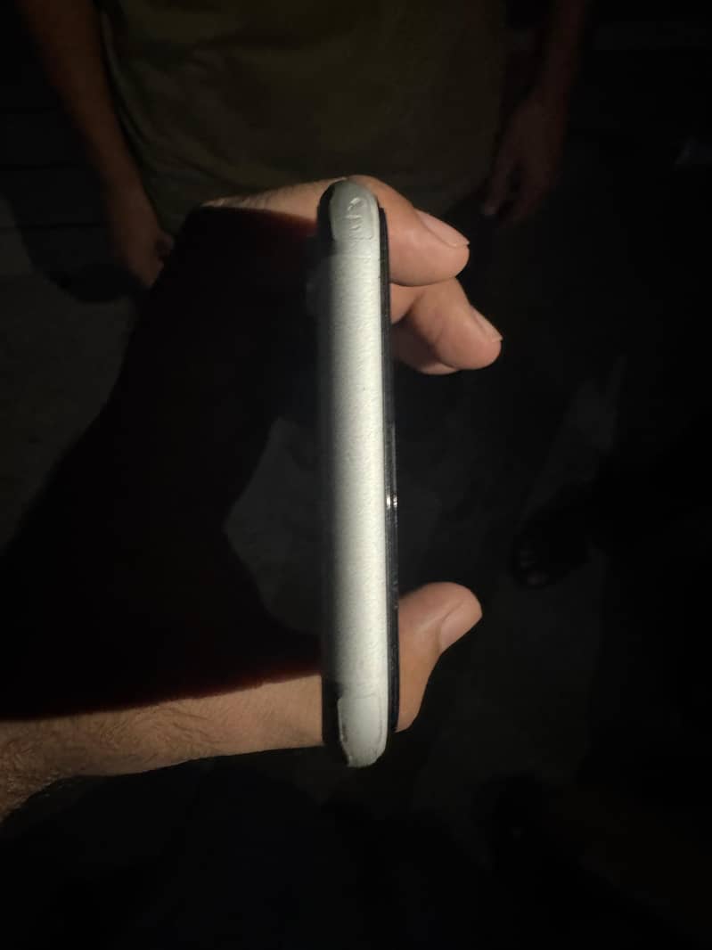 Apple iPhone XR 2