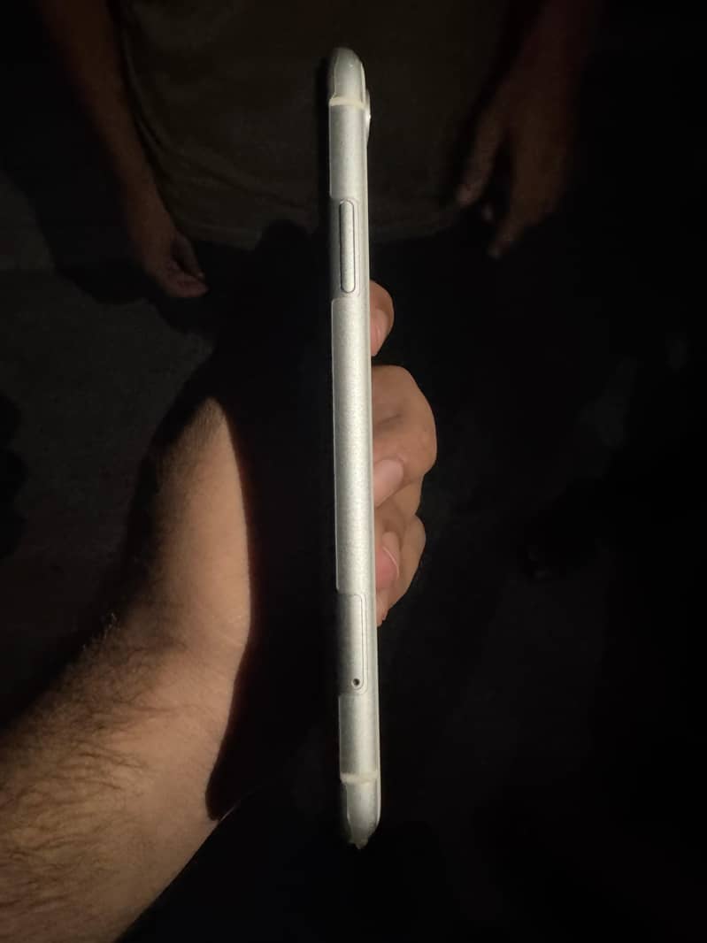 Apple iPhone XR 3