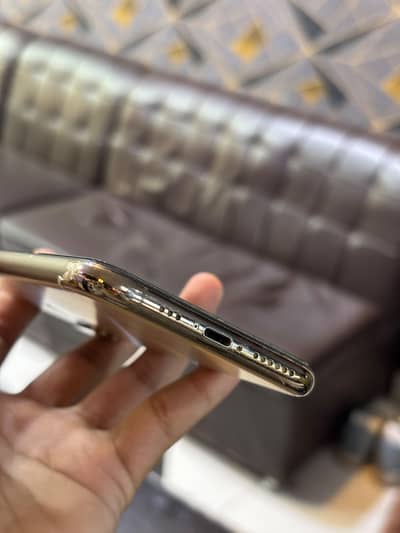 Apple iPhone XS