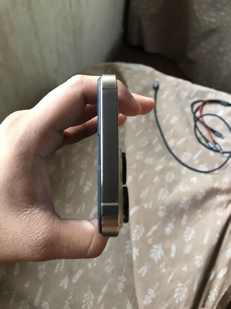 Apple iPhone 14 Pro Max 5