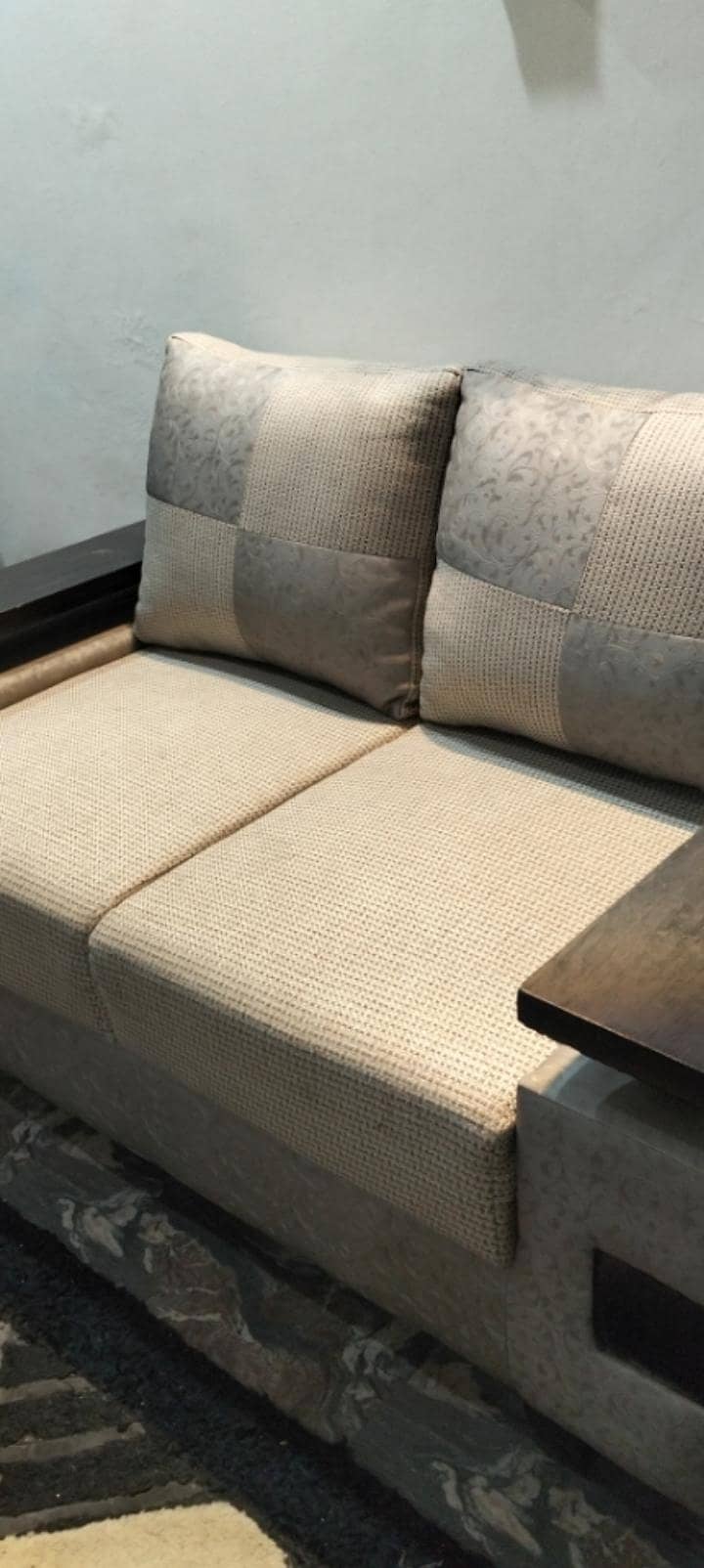 solid sofa set 2