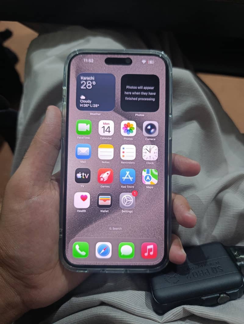 Apple iPhone 15 Pro Max 3