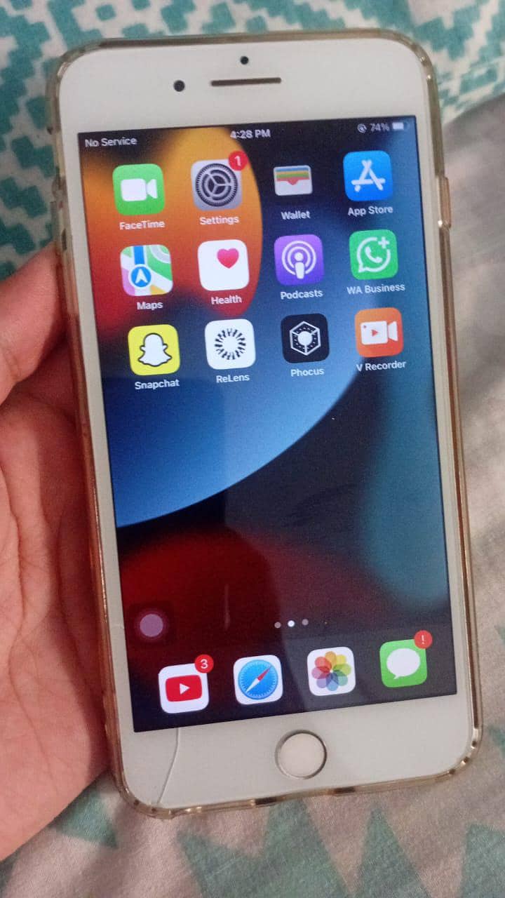 Apple iPhone 7 Plus 0