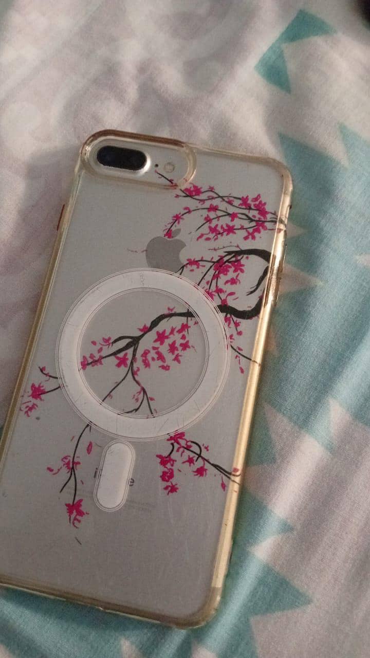Apple iPhone 7 Plus 1