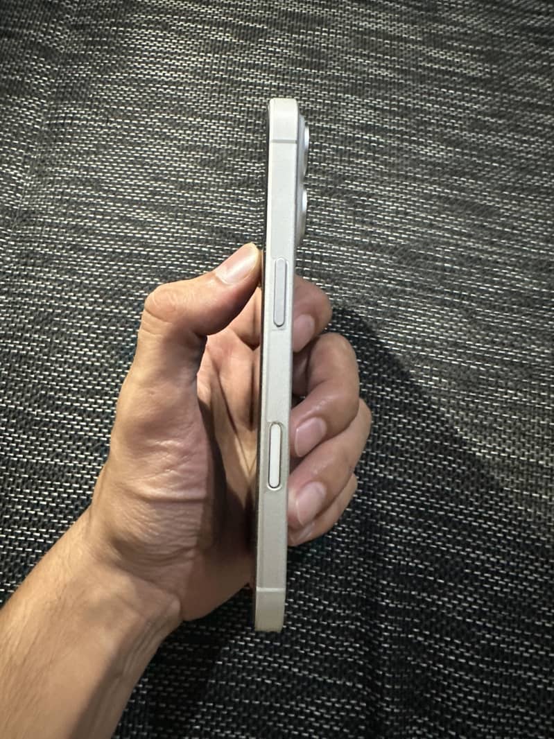 Apple iPhone 17 1