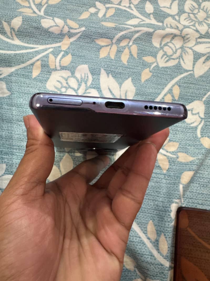 Tecno Spark 20 Pro Plus 6