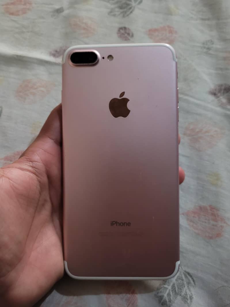 Apple iPhone 7 Plus 0