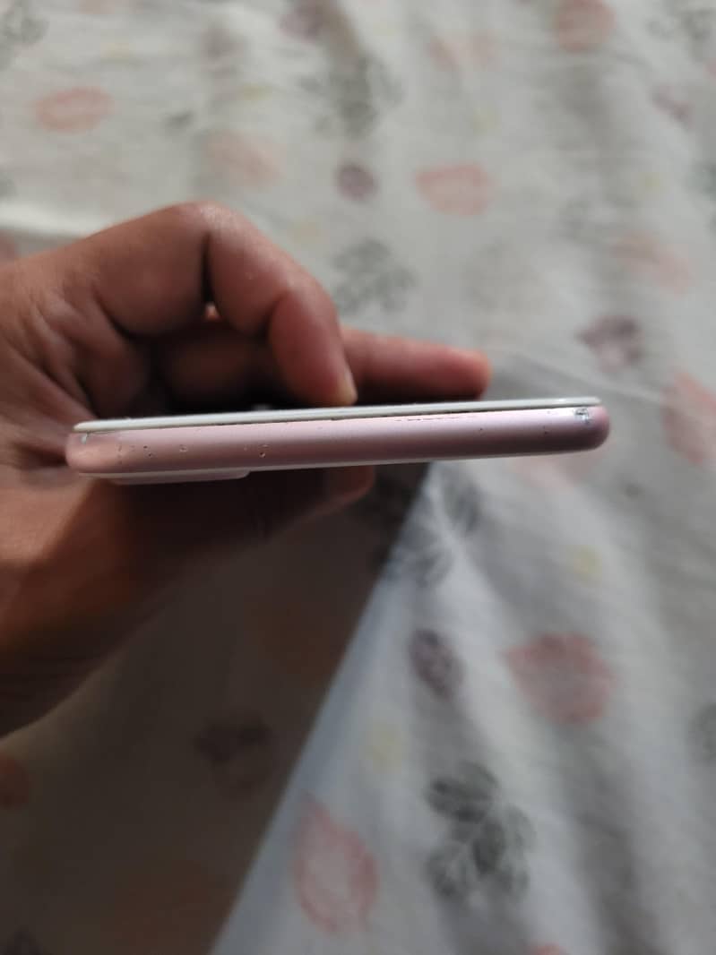 Apple iPhone 7 Plus 1
