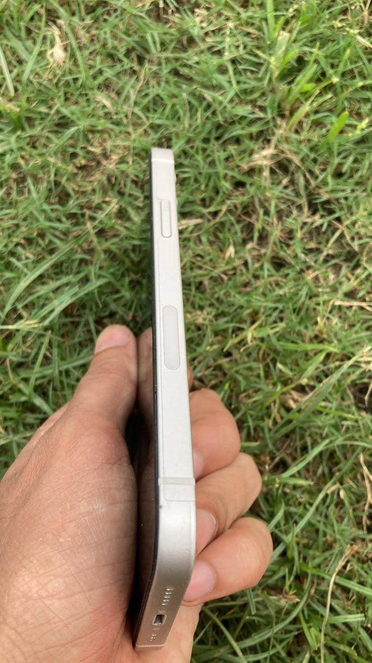 iPhone 12 2