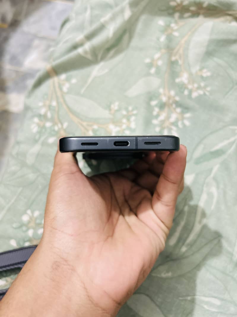 Google Pixel 10 6