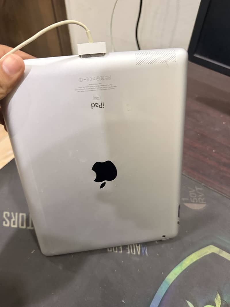 IPAD 2 FOR SELL 1