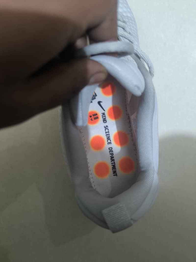 nike mind  002 1