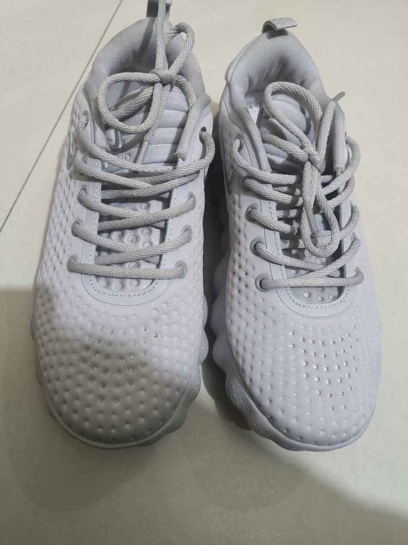 nike mind  002 2